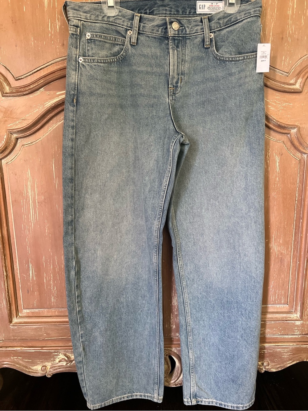 NWT GAP Barrel Low Rise Jeans Women’s 28/6 Regular Light Wash 100% Cotton Denim - Picture 2 of 6
